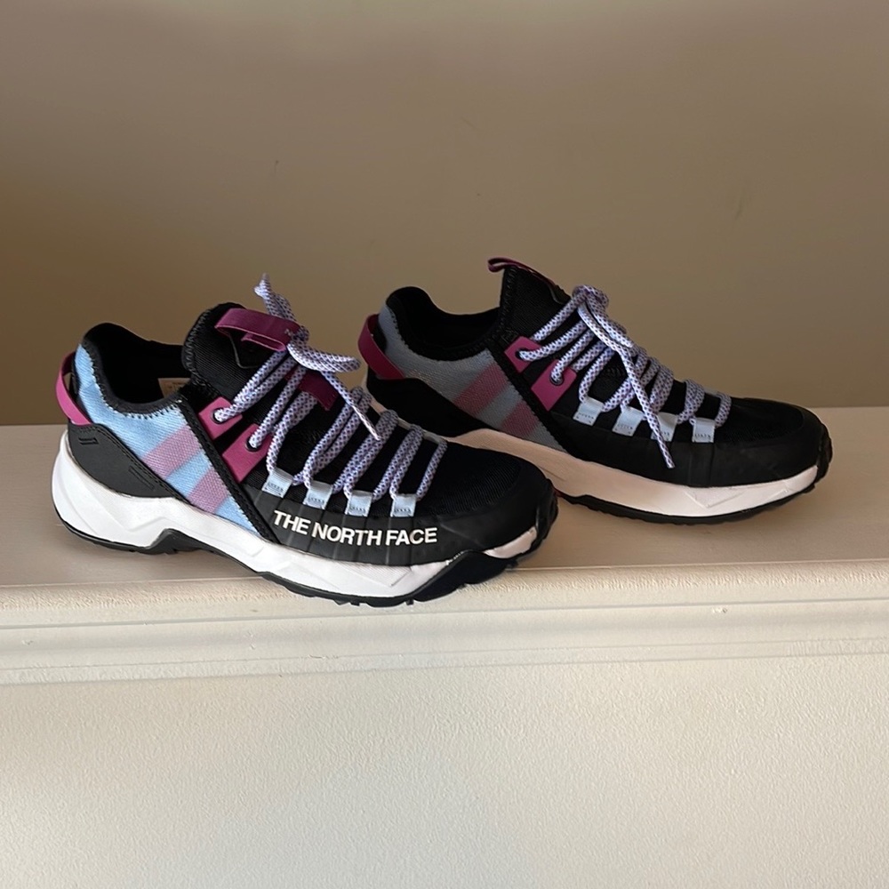NWOT: Womens North Face Shoes